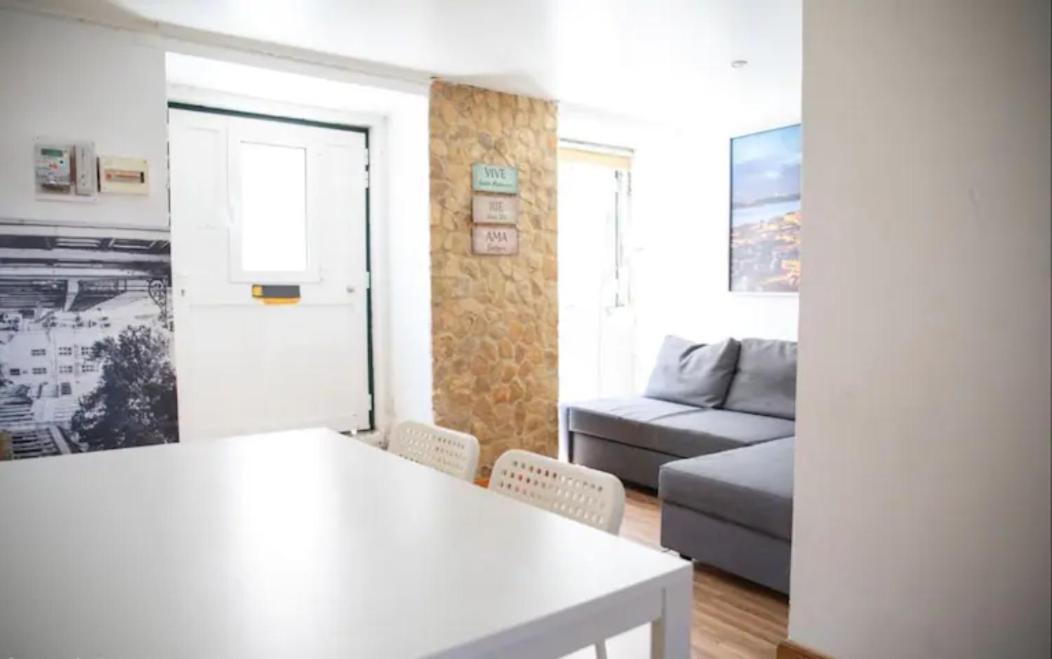 Apartamento Com Terraco E Churrasqueira Leilighet Lisboa Eksteriør bilde