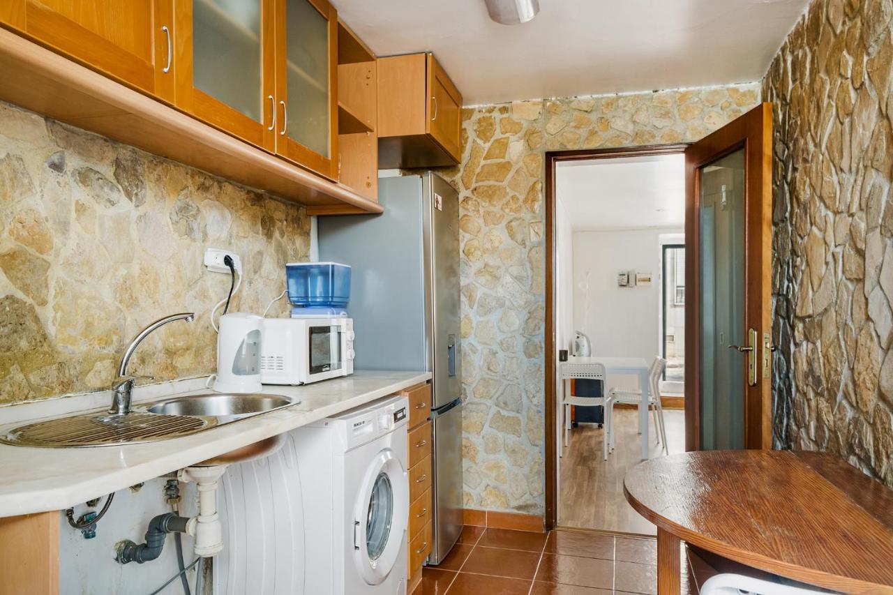 Apartamento Com Terraco E Churrasqueira Leilighet Lisboa Eksteriør bilde